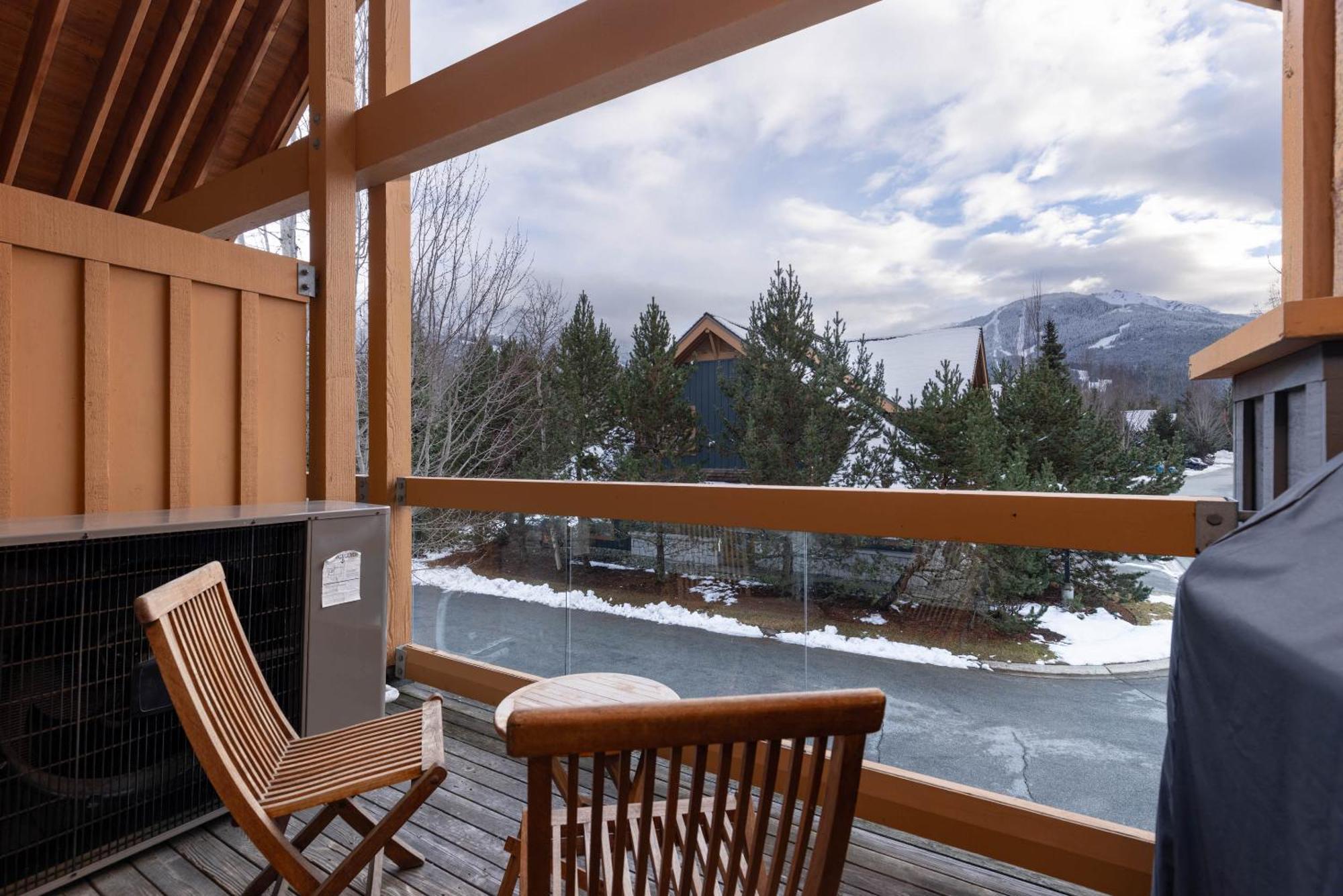 Montebello By Whistler Premier Exterior photo